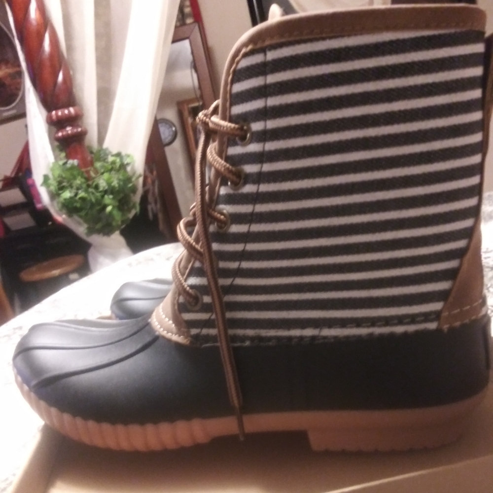Brand new duck boots